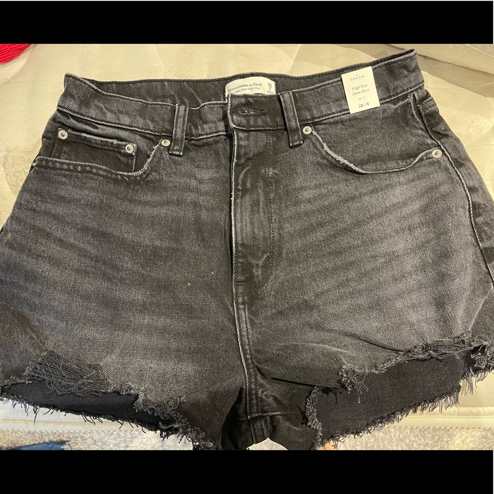 Abercrombie & Fitch Curve Love High Rise Mom Short